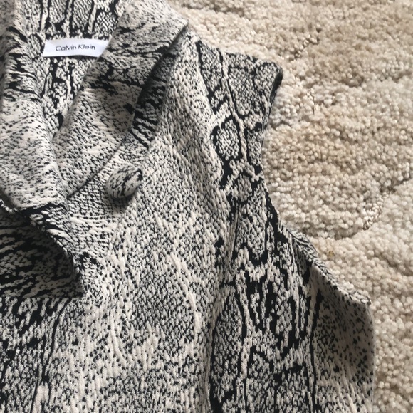 Snakeskin colored dress - Picture 3 of 8